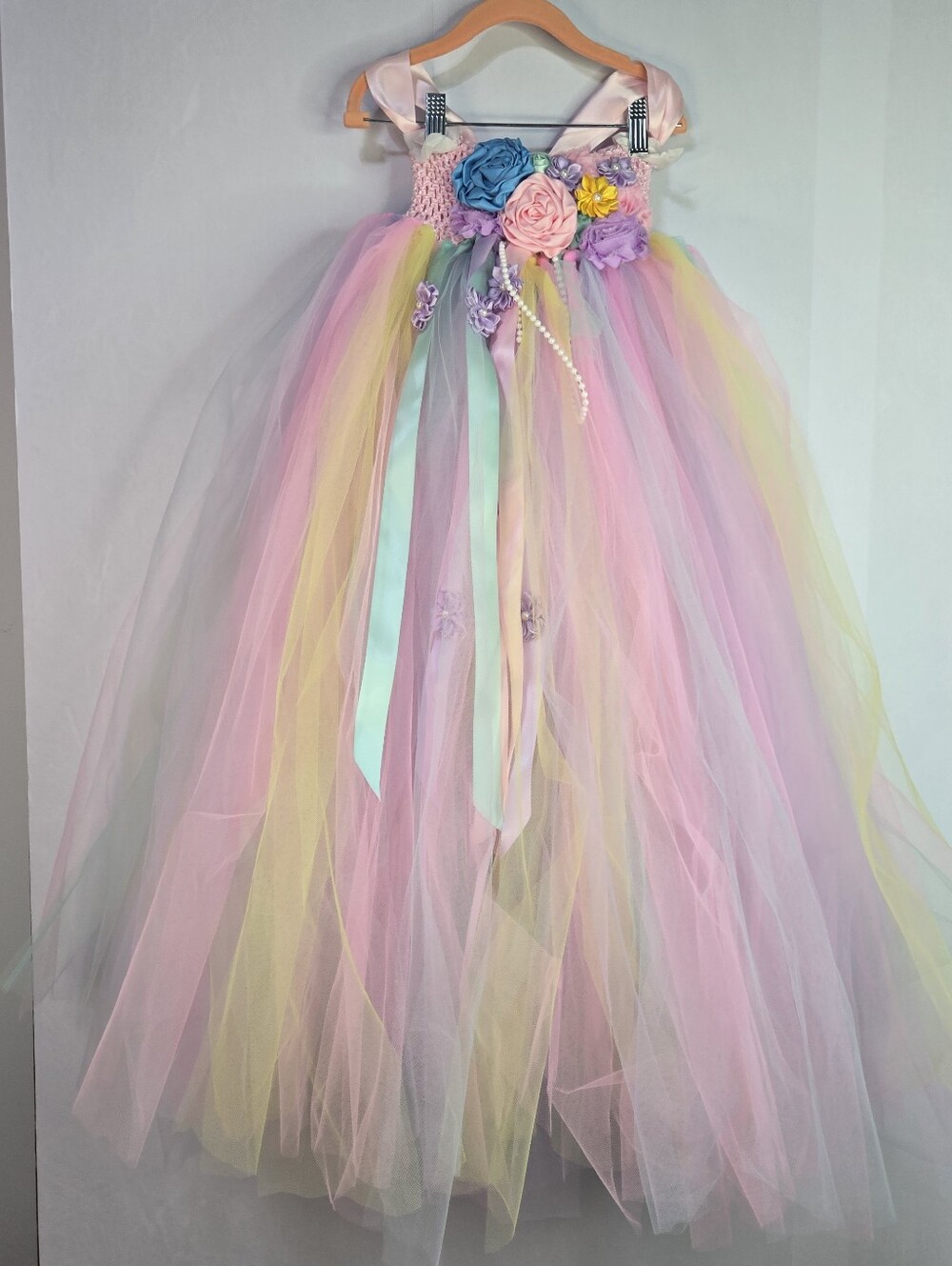 ANGEL TUTU Girls Size 6x-7 Pastel Floral Tulle Dress, Flower Embellishments - Picture 5 of 11